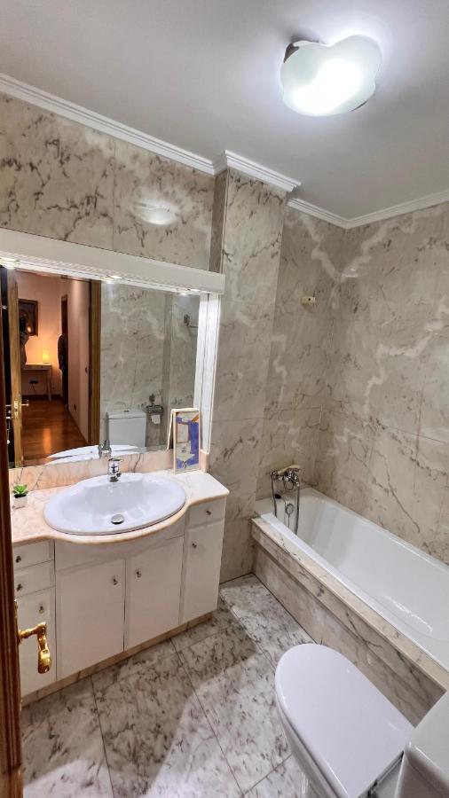 Apartamentos San Martin Ourense Centro 2 エクステリア 写真